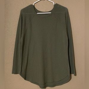 AE Long-Sleeved Shirt-blouse